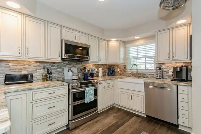 Listing Photo 10