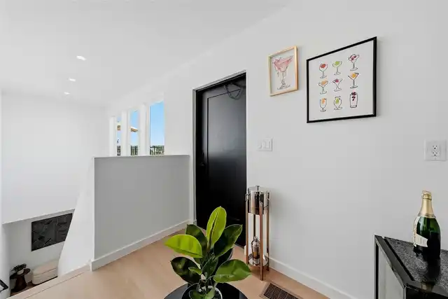 Listing Photo 21