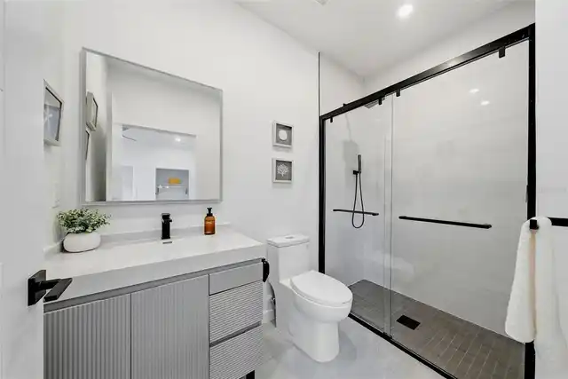 Listing Photo 34