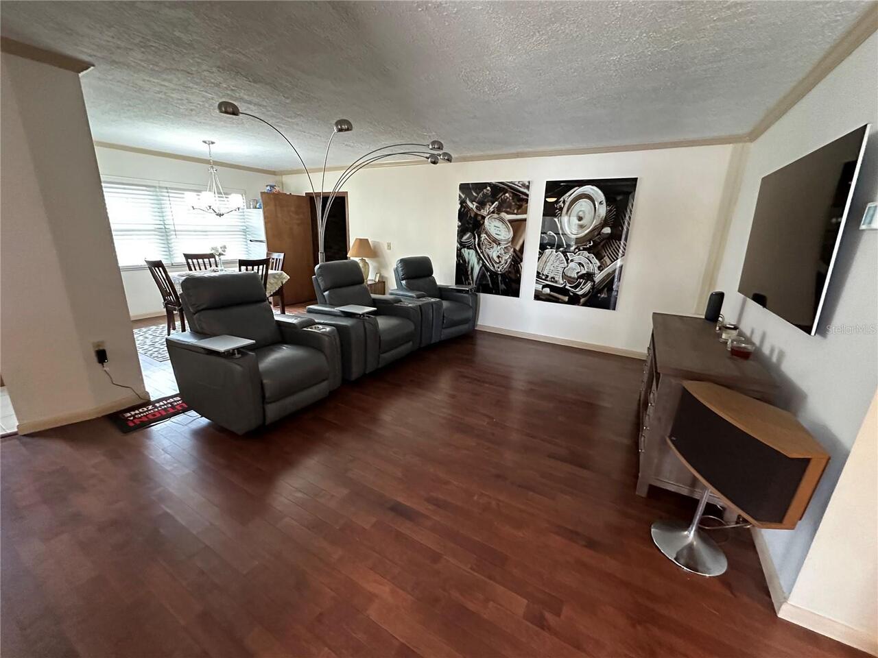 Listing Photo 7