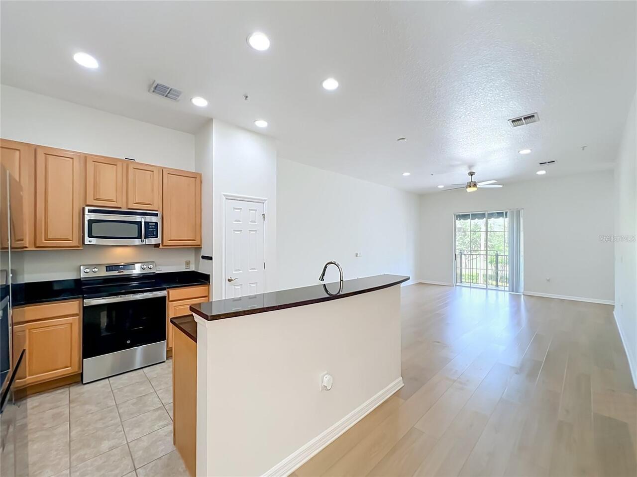 Listing Photo 9