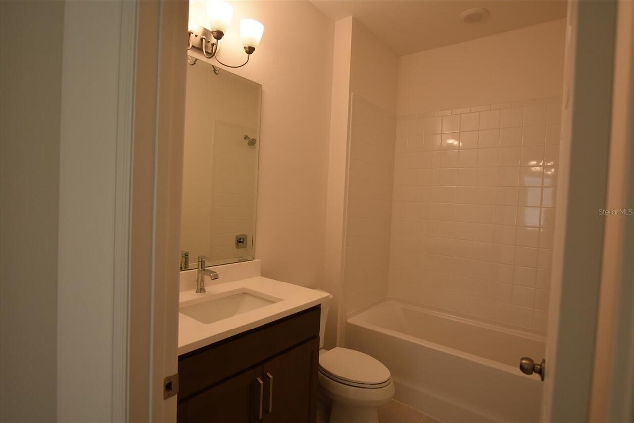 Listing Photo 14