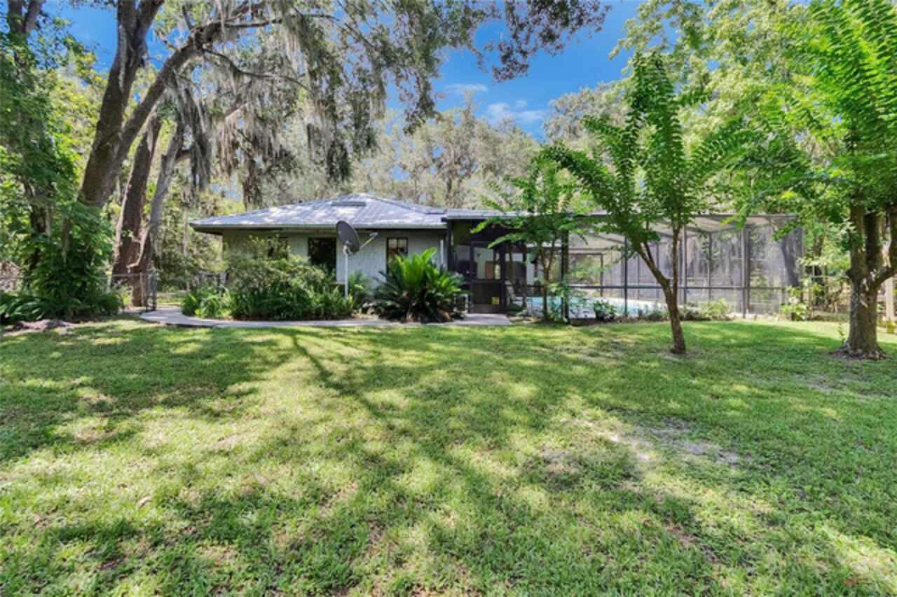 Listing Photo 8