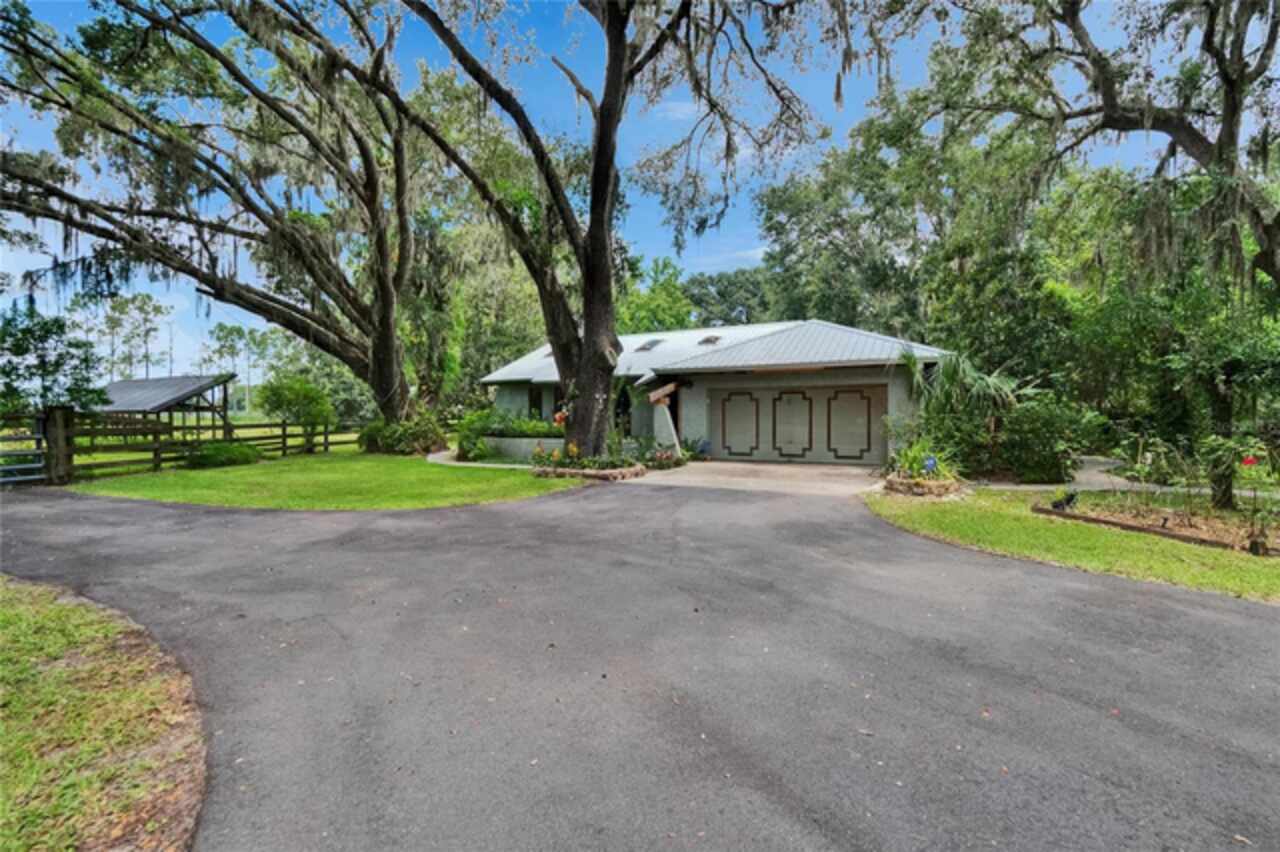 Listing Photo 9