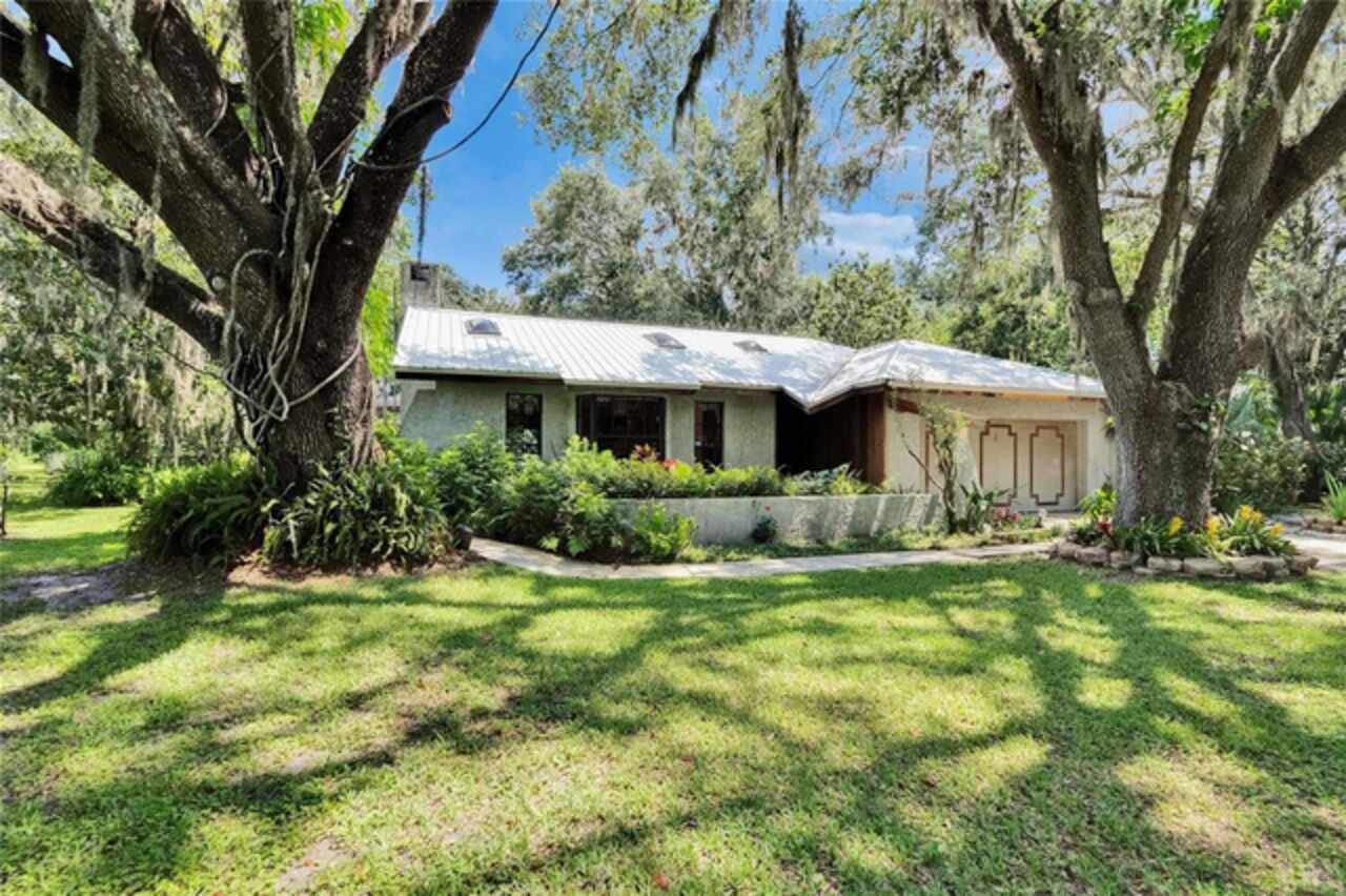 Listing Photo 12