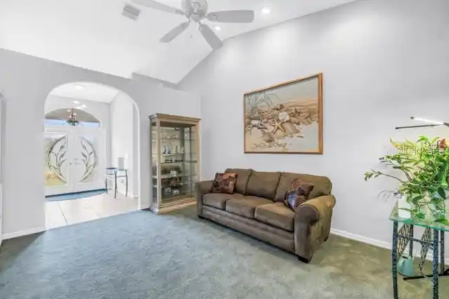 Listing Photo 11