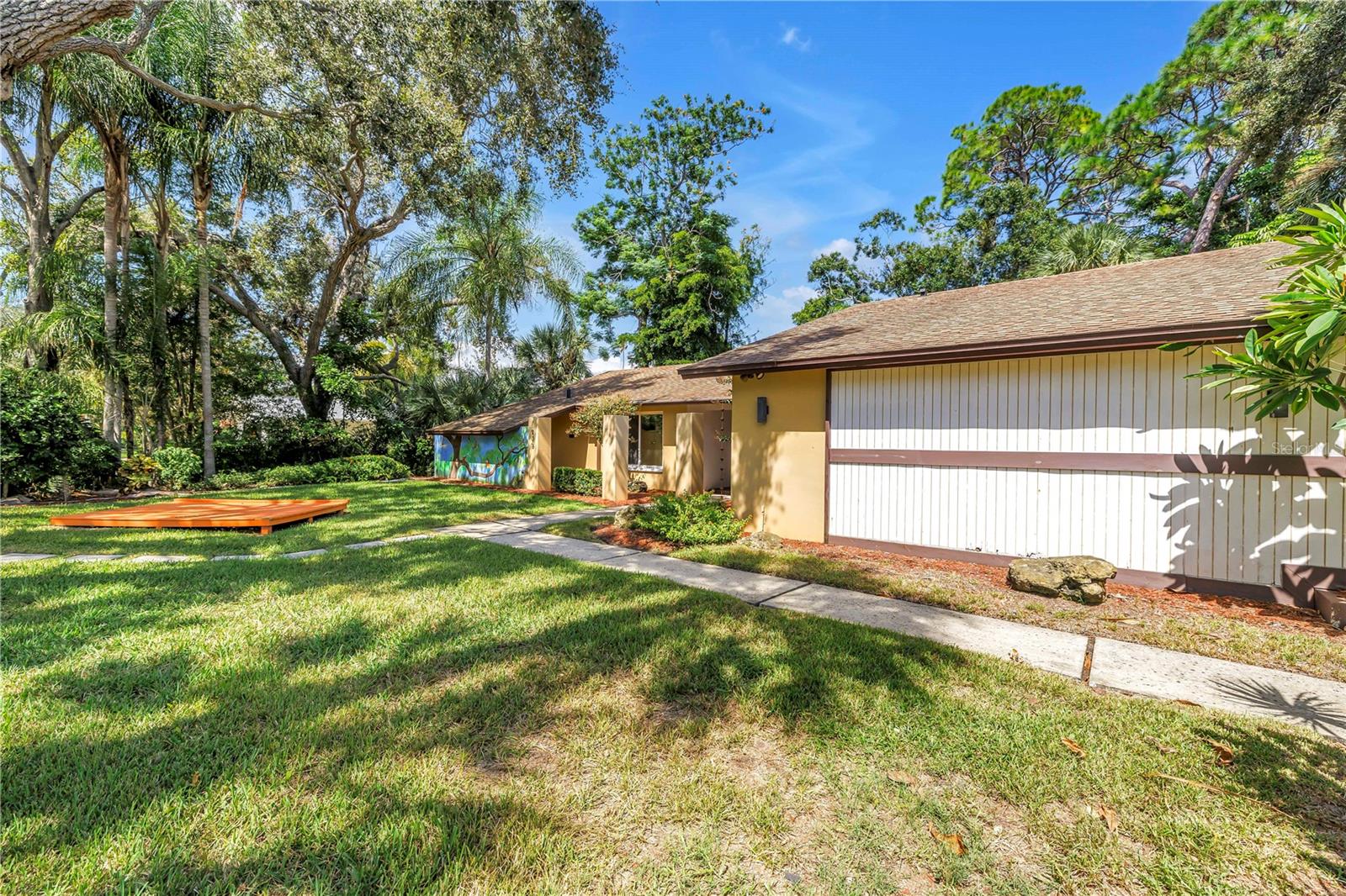 Listing Photo 10