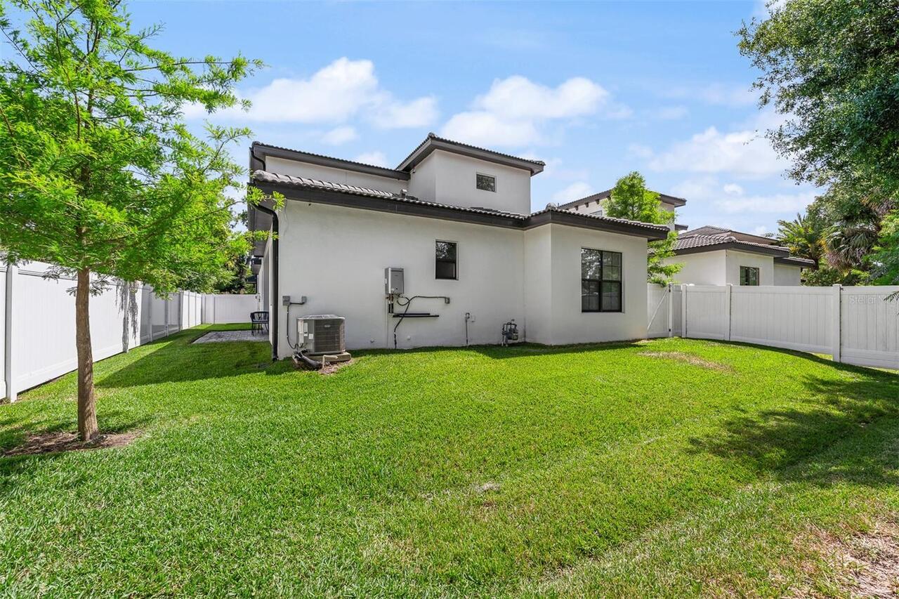 Listing Photo 17