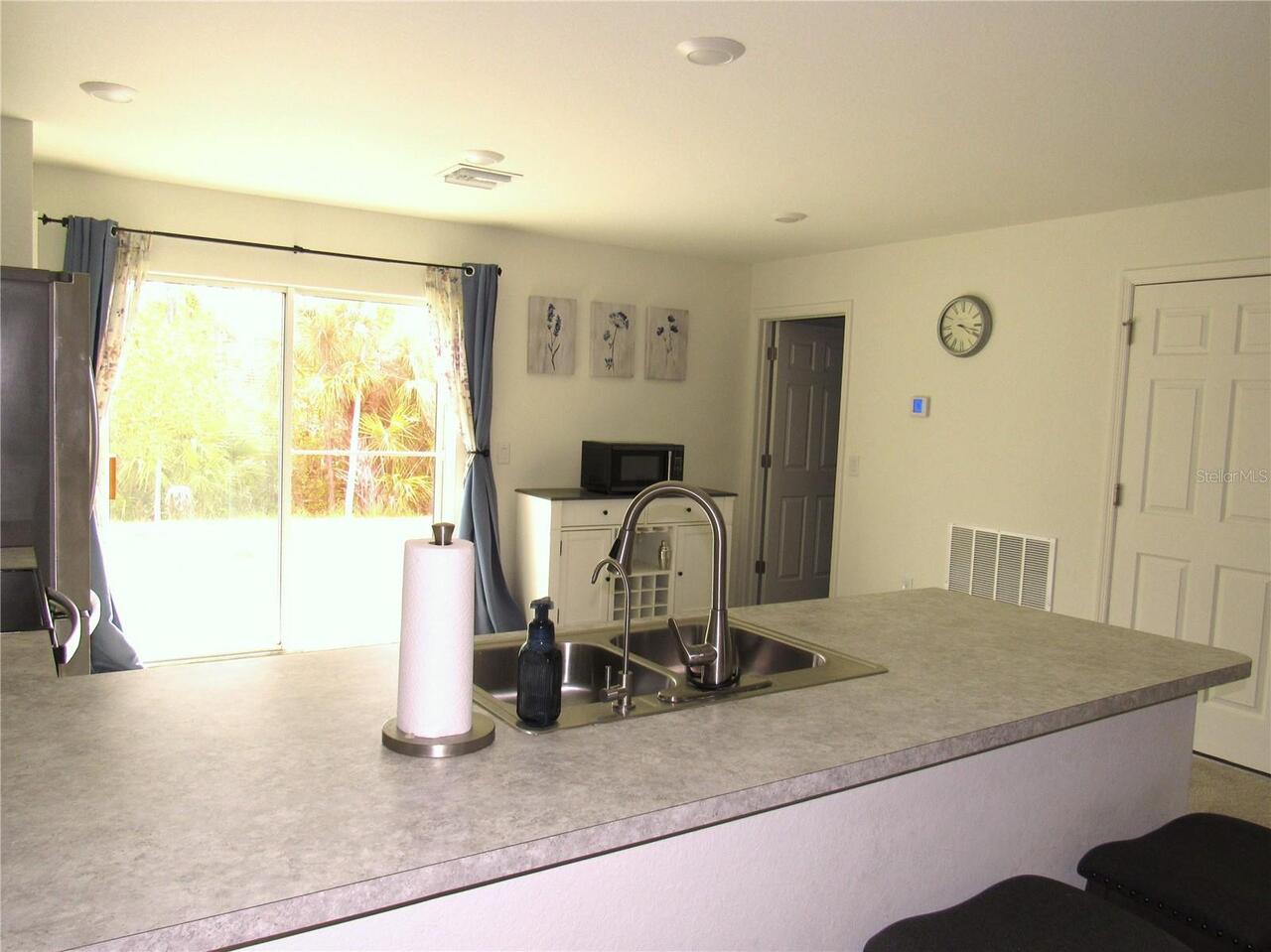 Listing Photo 7