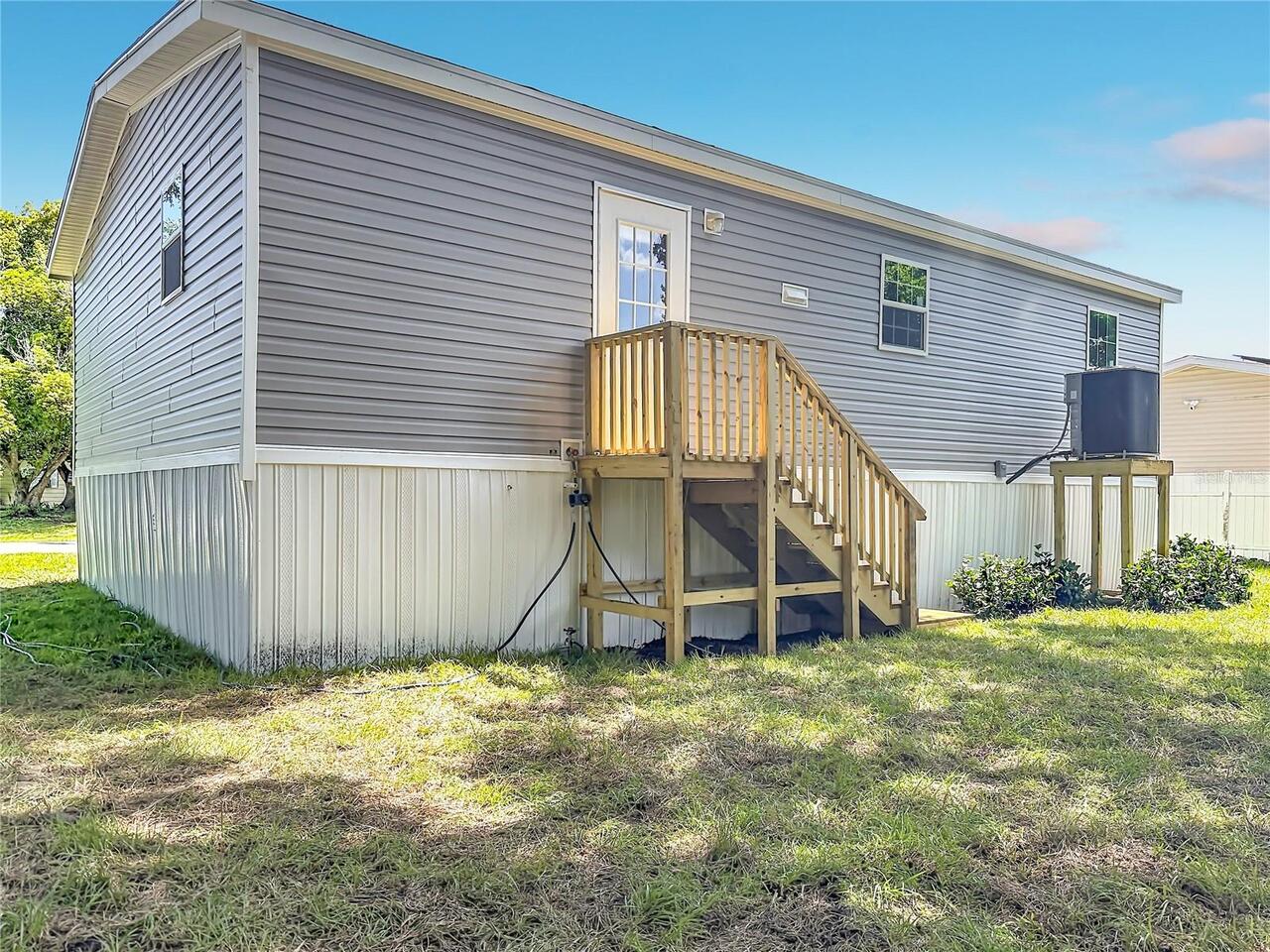 Listing Photo 9