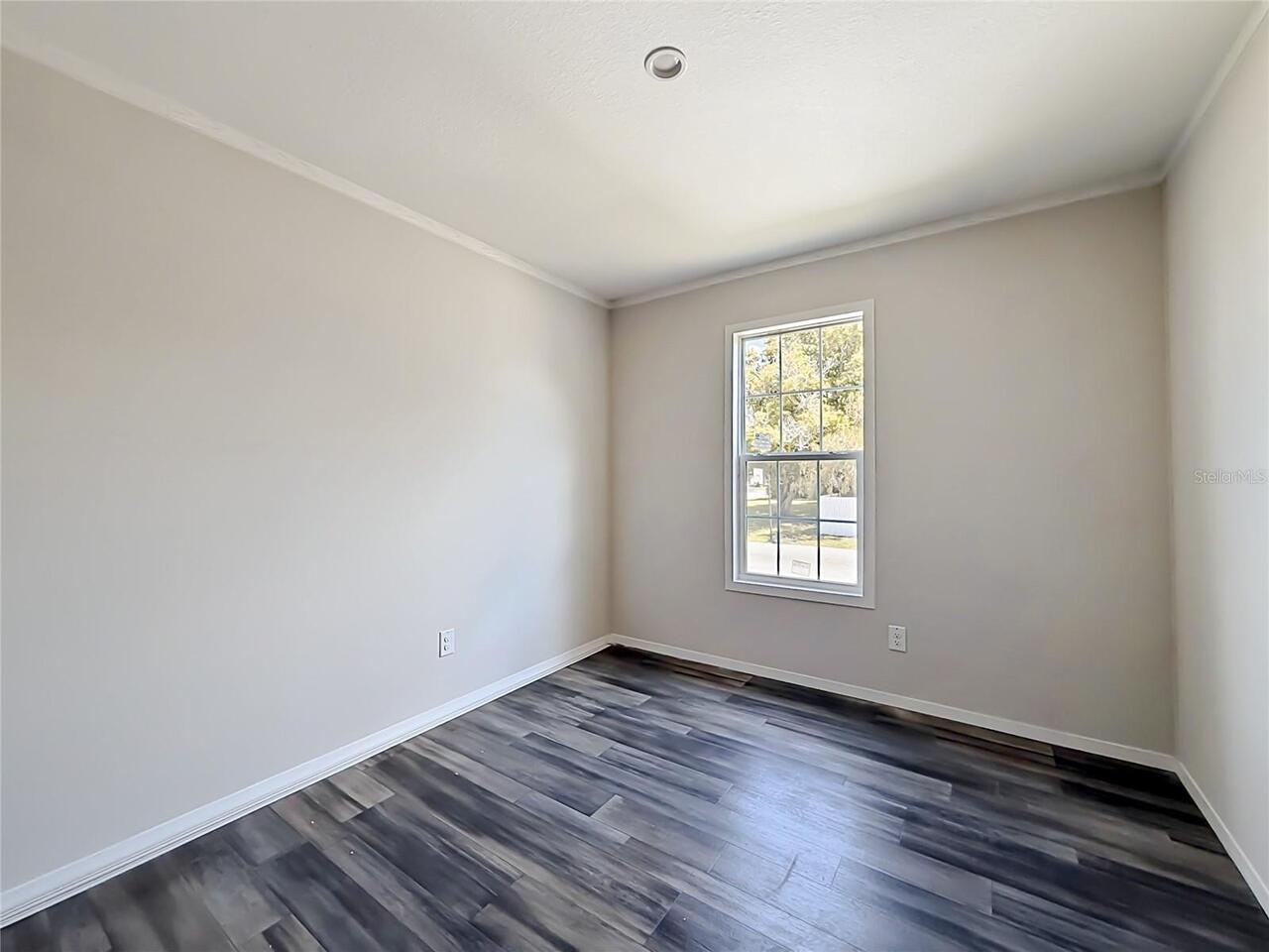 Listing Photo 28
