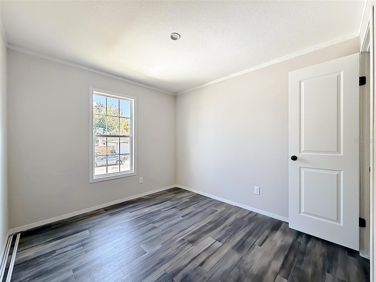 Listing Photo 33