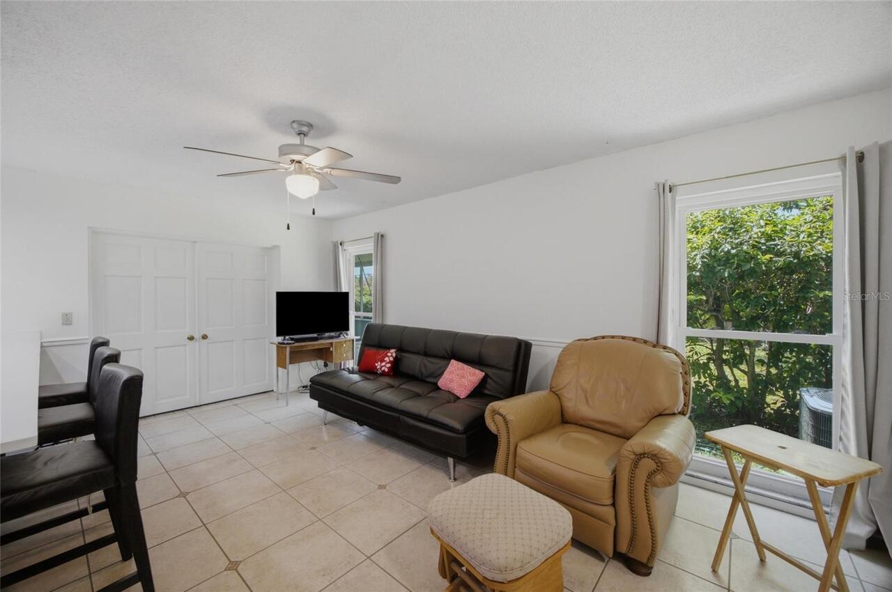 Listing Photo 9