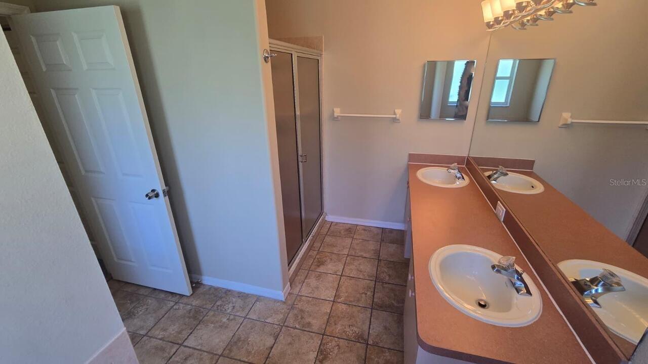 Listing Photo 9