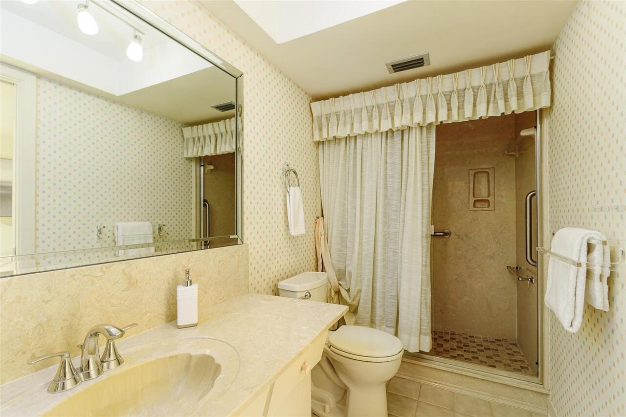 Listing Photo 25