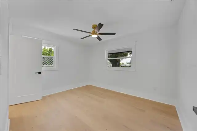 Listing Photo 20