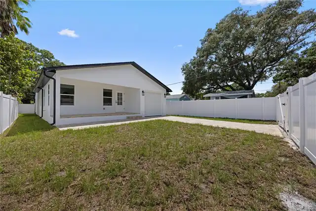 Listing Photo 32