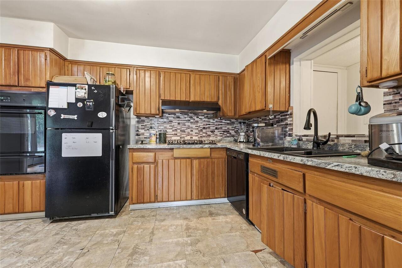 Listing Photo 7
