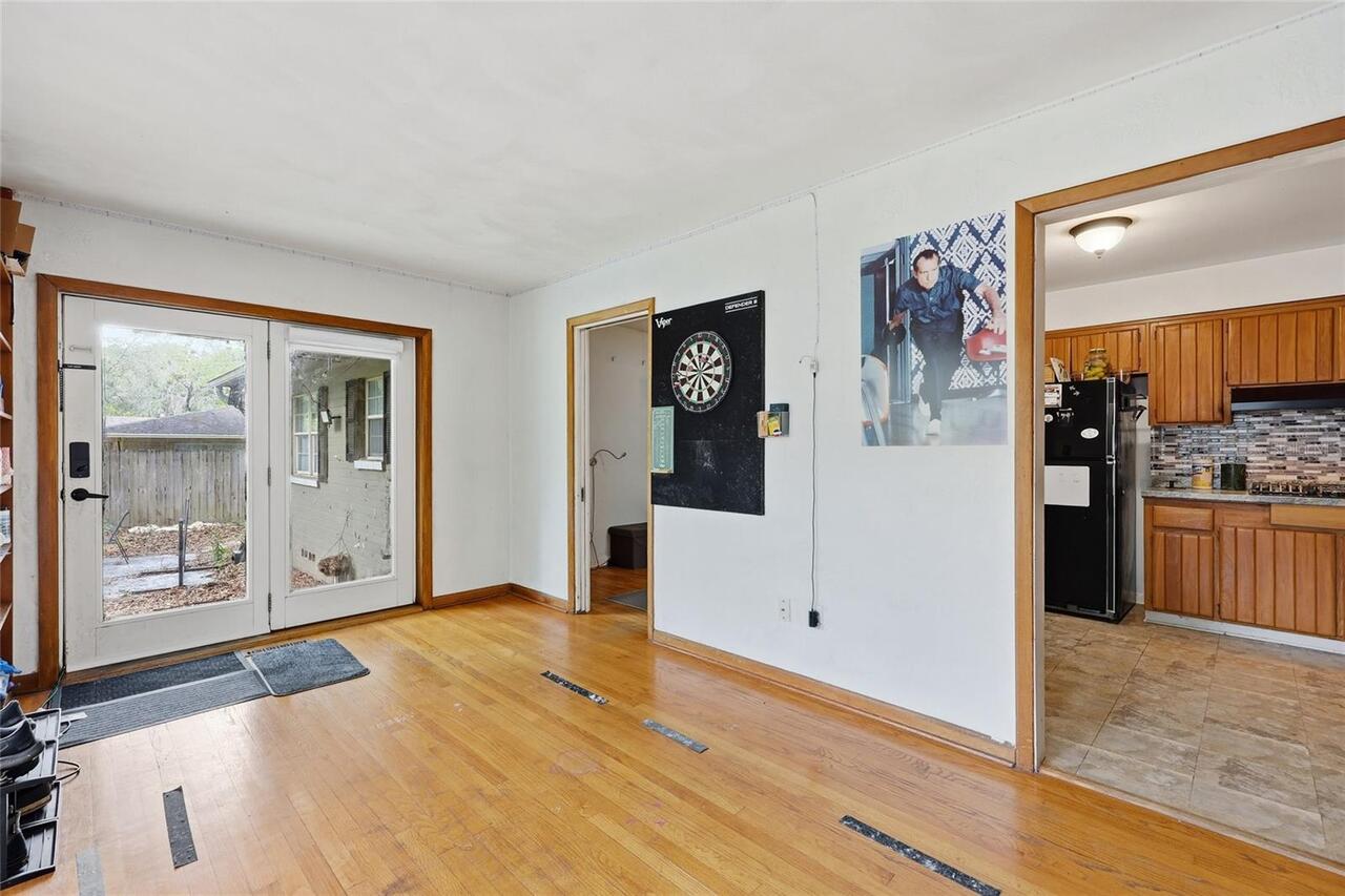 Listing Photo 9