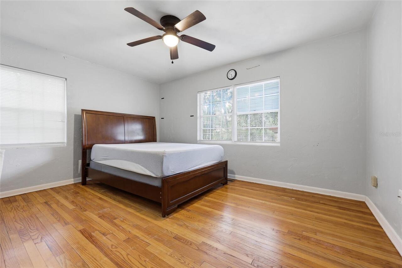 Listing Photo 16