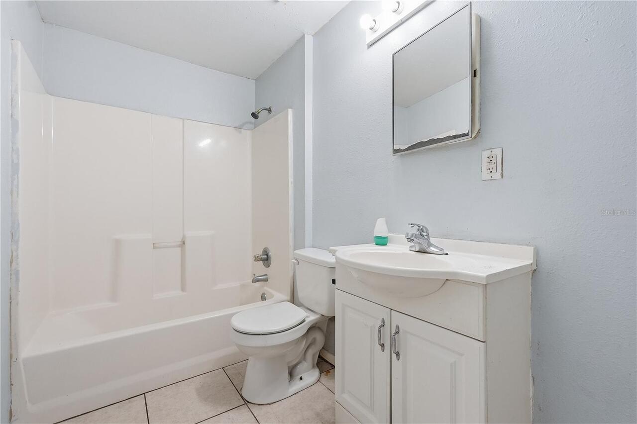 Listing Photo 10