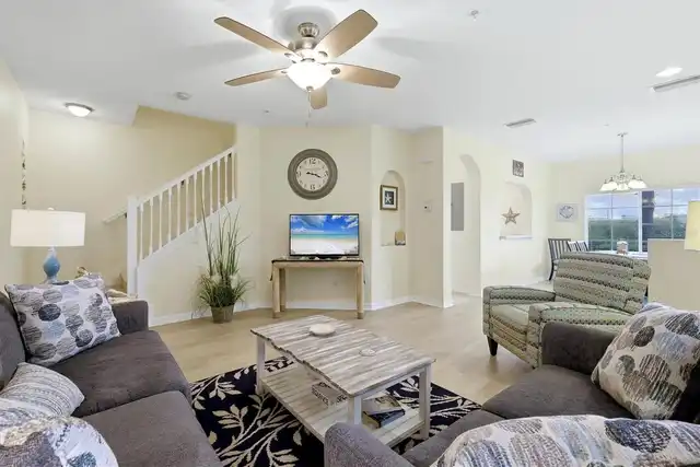 Listing Photo 9