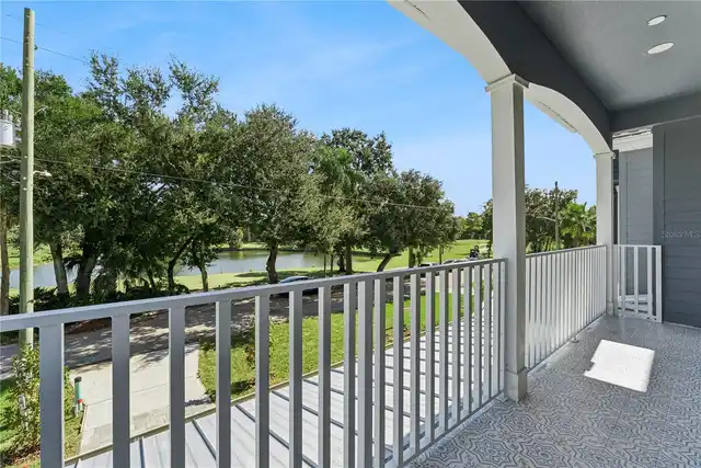 Listing Photo 12
