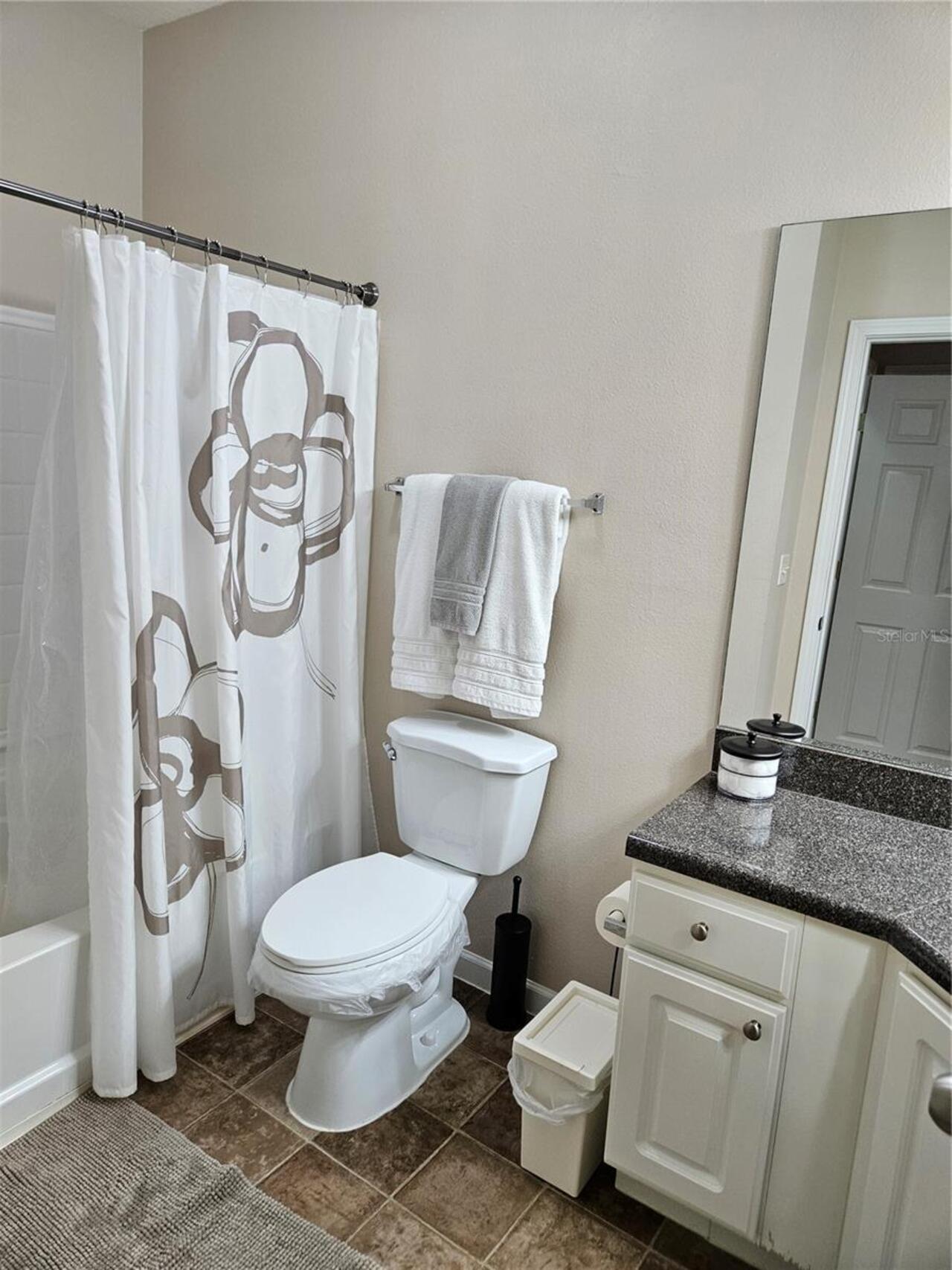 Listing Photo 10