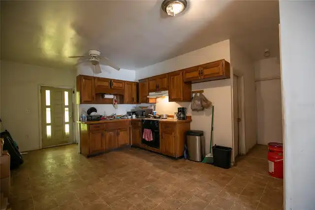 Listing Photo 10