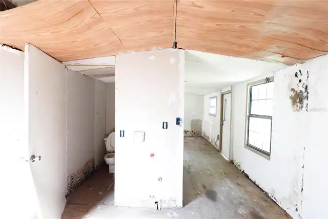 Listing Photo 23