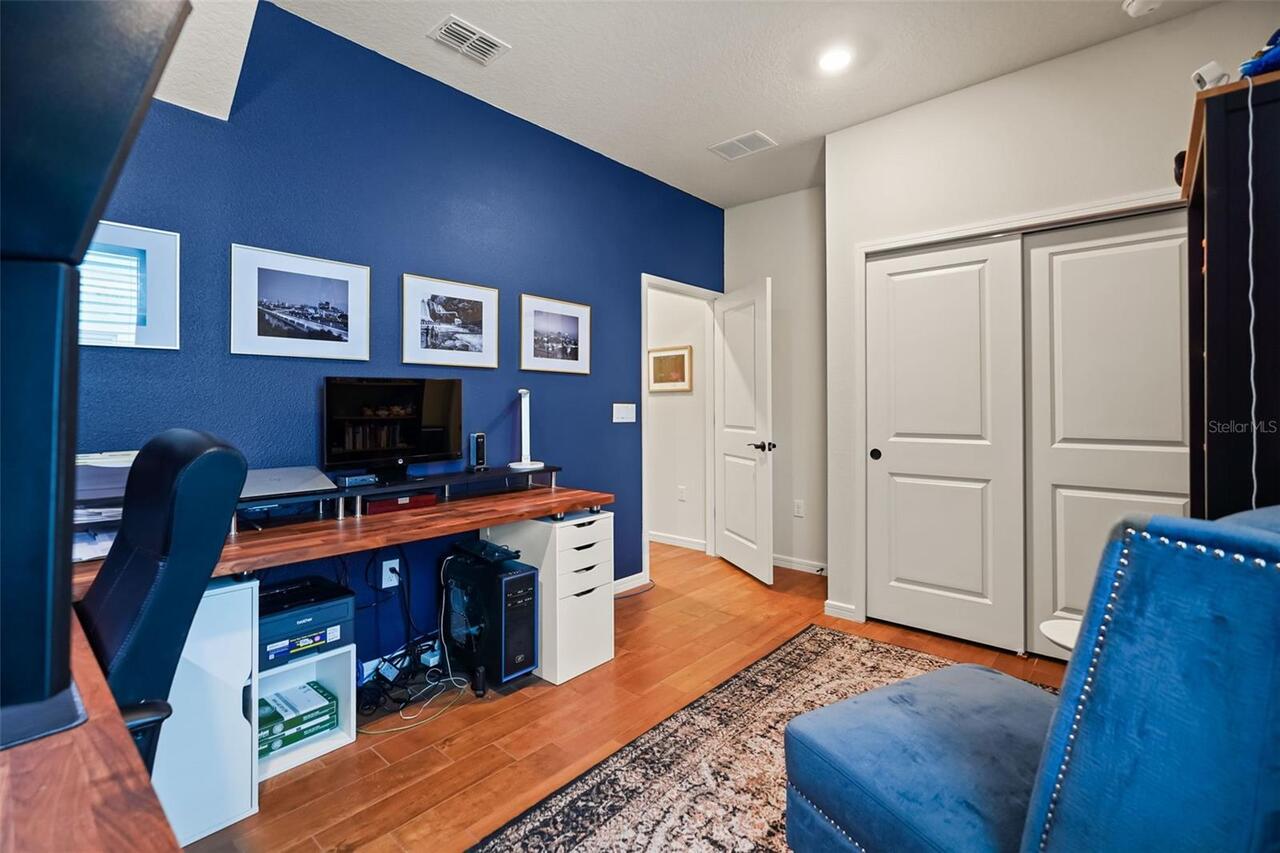 Listing Photo 9