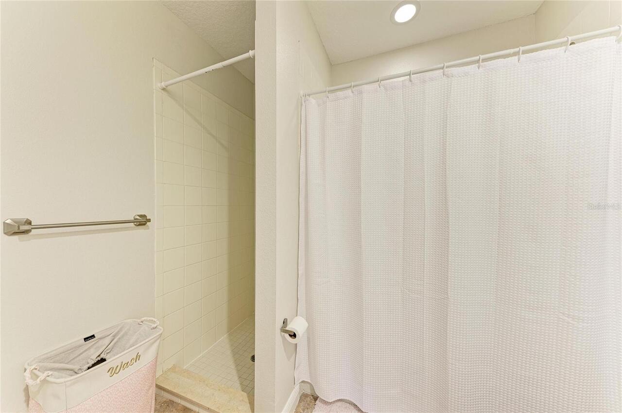 Listing Photo 34