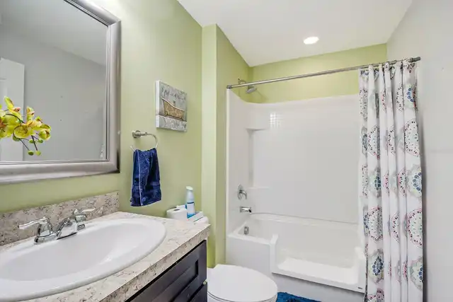Listing Photo 21