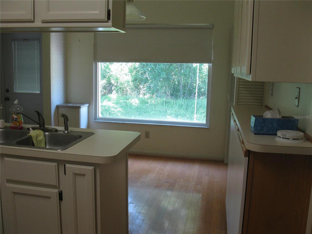Listing Photo 8