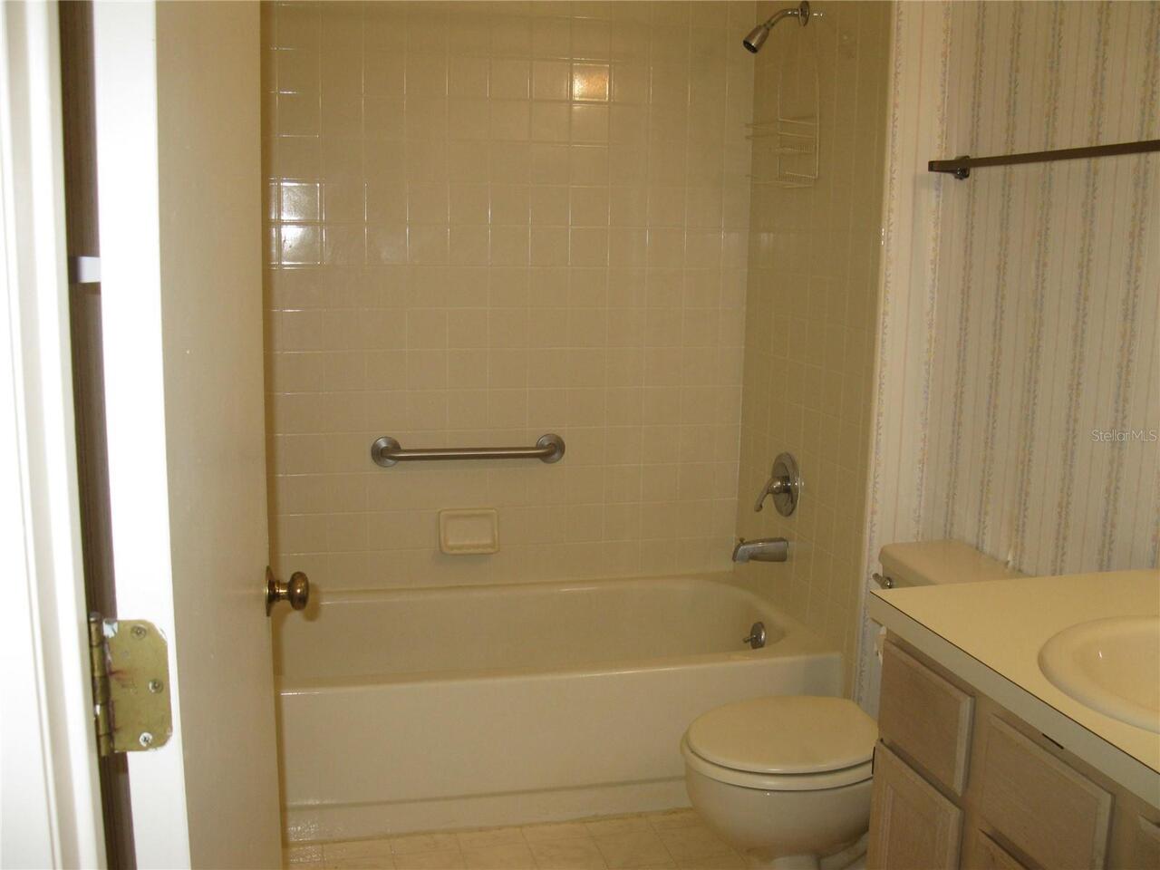 Listing Photo 17
