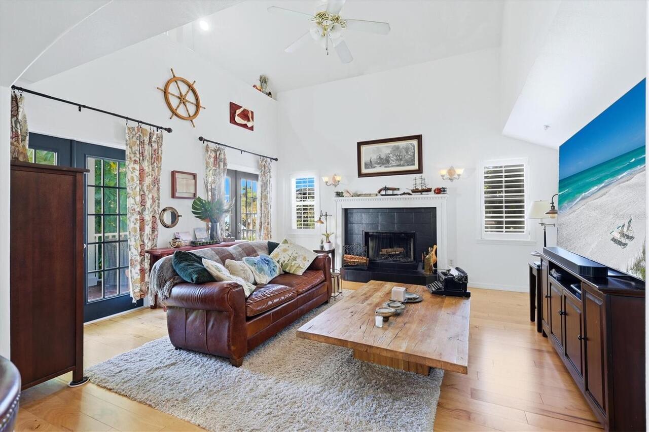 Listing Photo 10