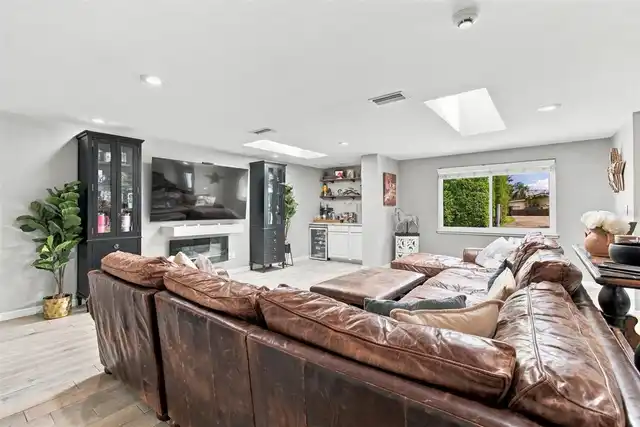 Listing Photo 21
