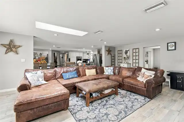 Listing Photo 24