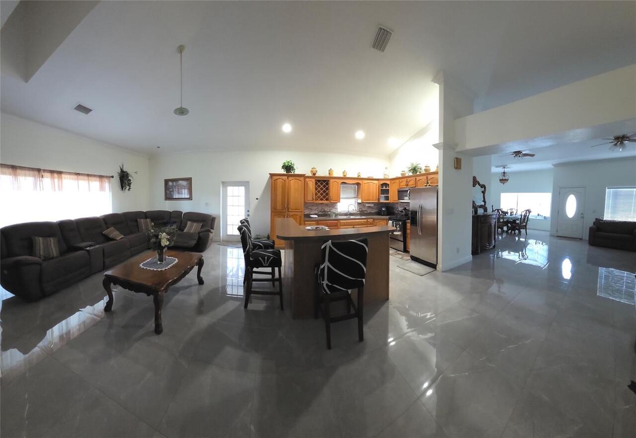 Listing Photo 8