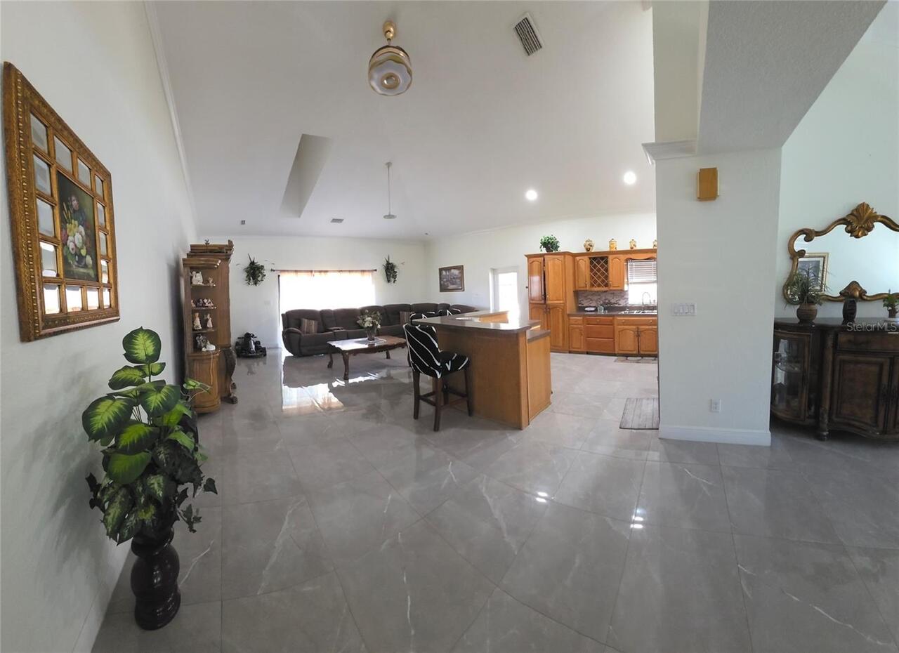 Listing Photo 14