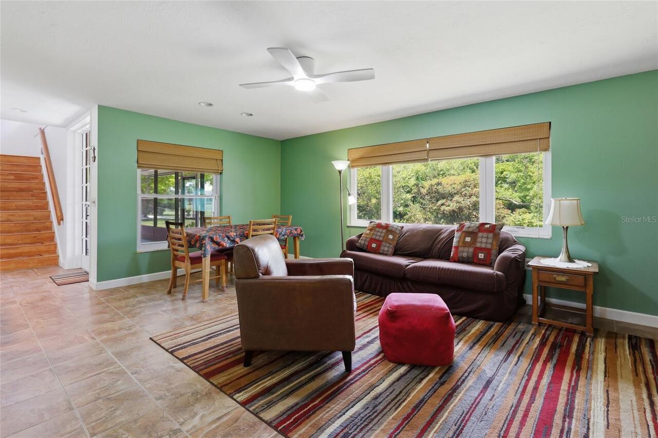 Listing Photo 9