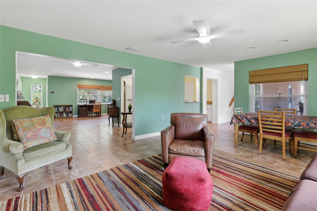 Listing Photo 10