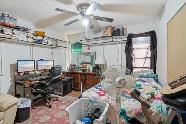Listing Photo 10