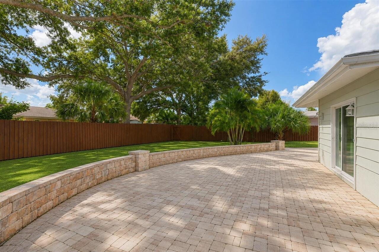 Listing Photo 21