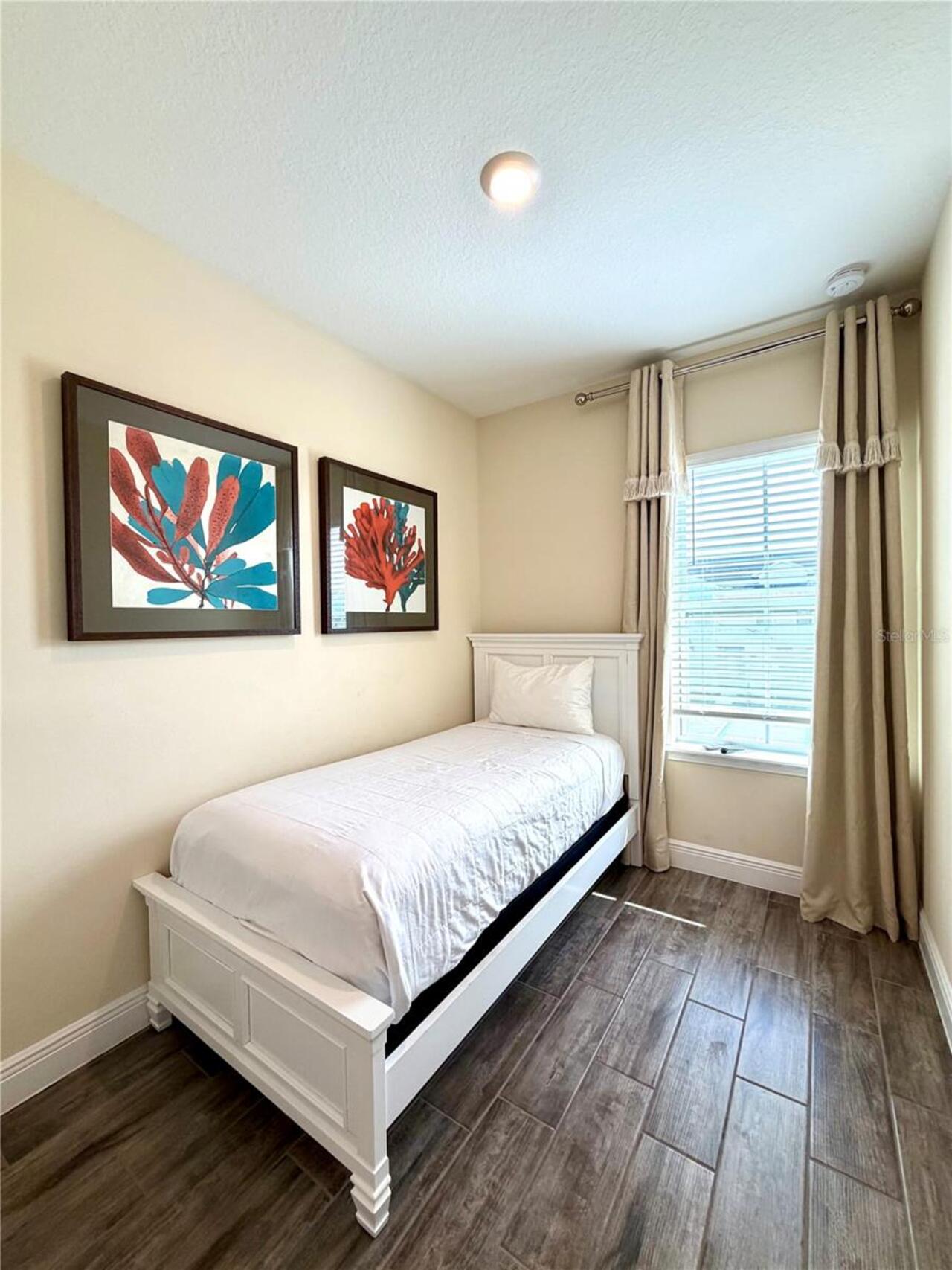 Listing Photo 18