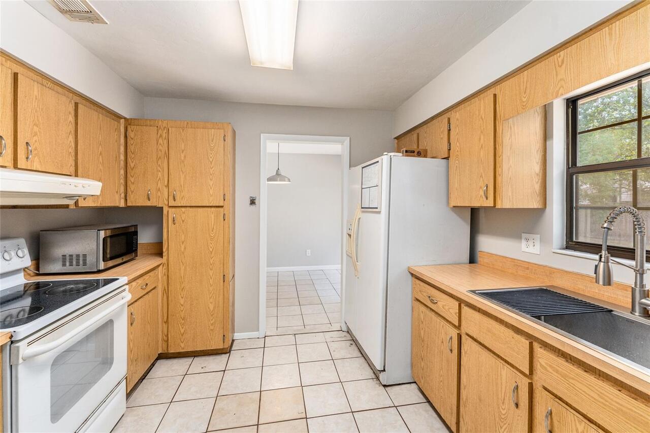 Listing Photo 9