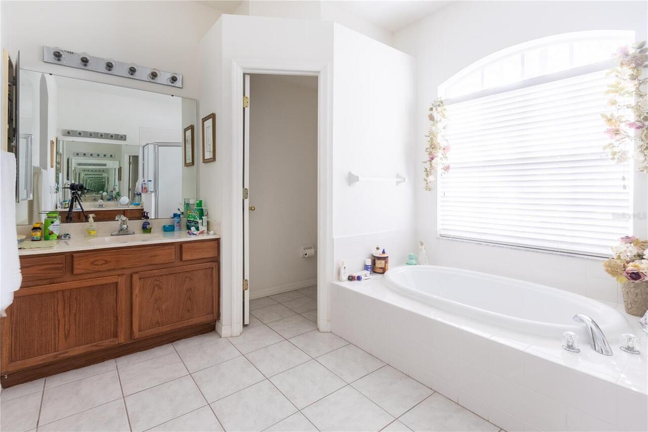 Listing Photo 10
