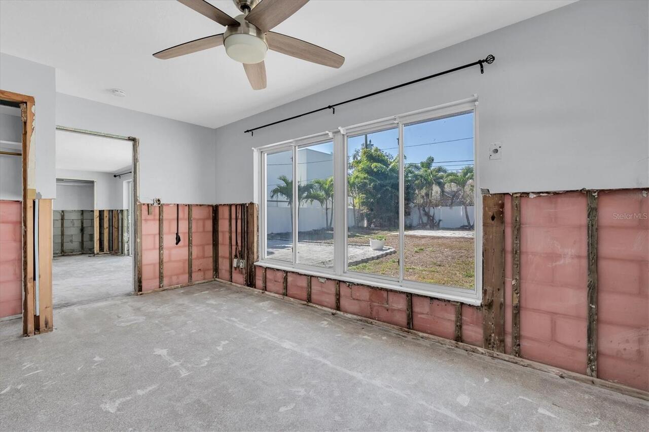 Listing Photo 14