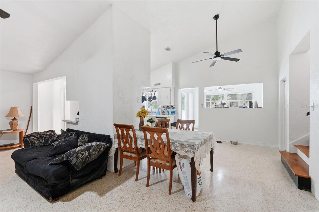 Listing Photo 8