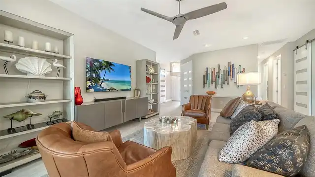 Listing Photo 11